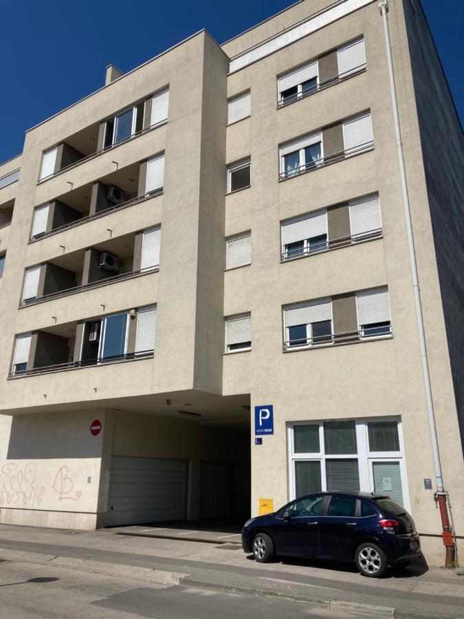 Apartment Maris - Free Parking Zagreb Ngoại thất bức ảnh